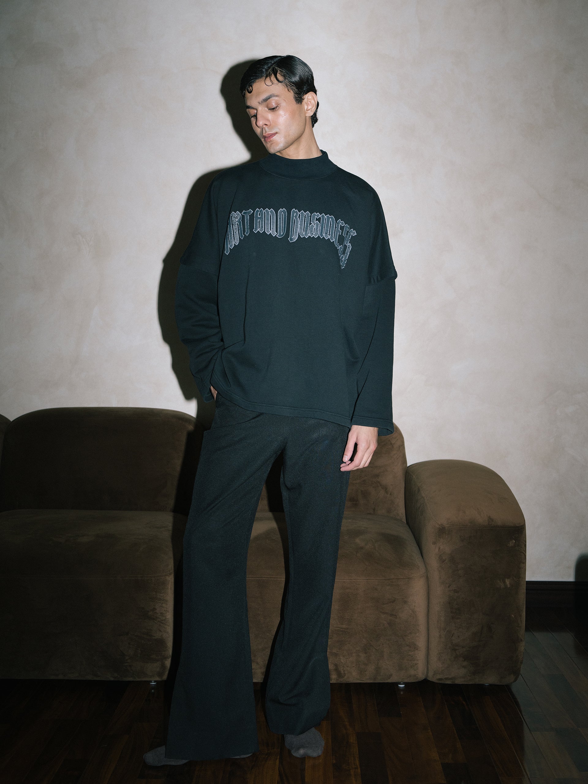 BLACK OVERSIZED SWEATSHIRT – CYANIDE